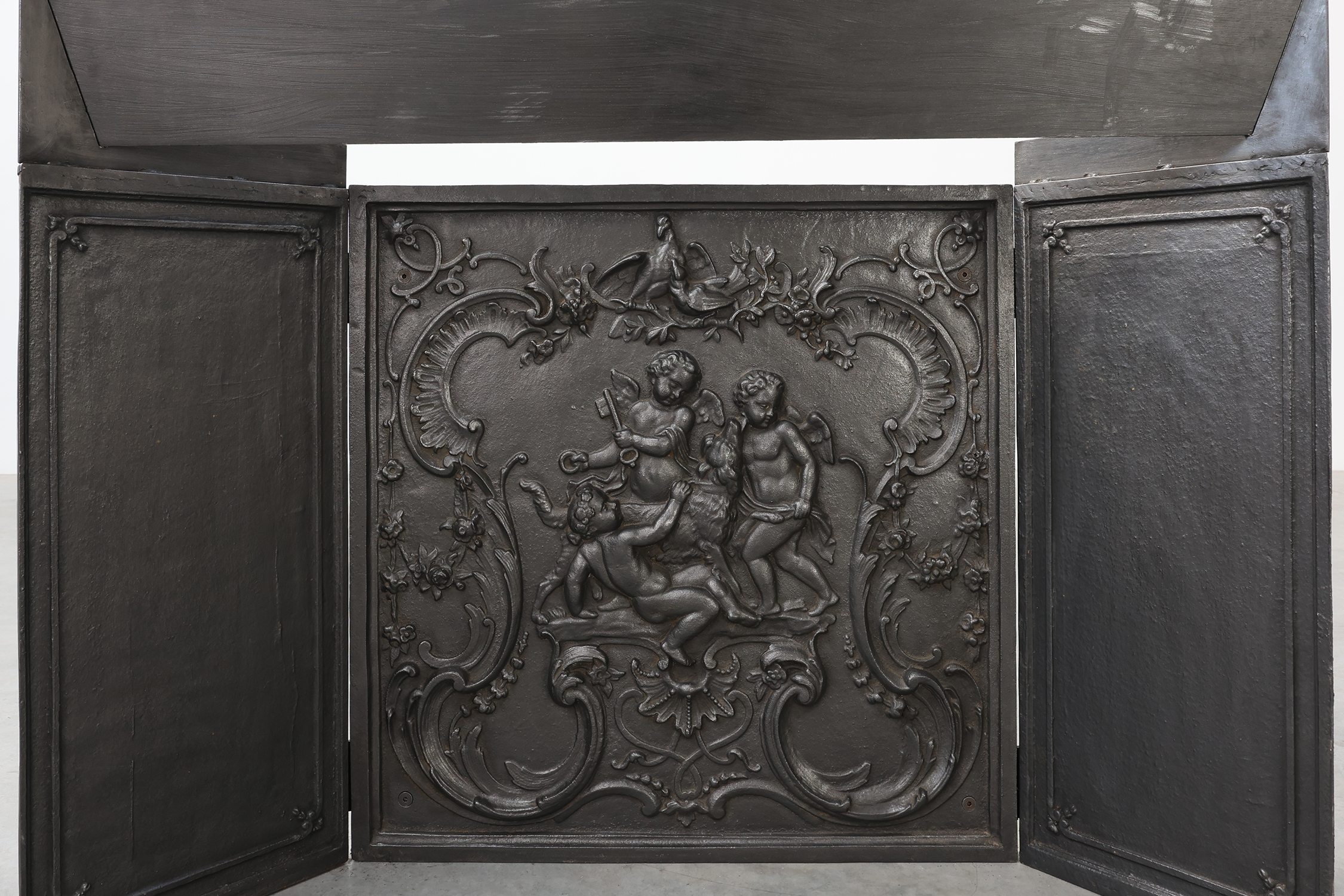 Antique Rococo style Fireback in cast iron, France ca. 1780 thumbnail